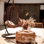 Monnarita fotel Hugo stolik Fito Balkony, tarasy czy patio to przestrzeń, która wiosną i latem. Wymarzona oaza. Aranżacje tarasów i balkonów z Monnarita