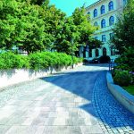 Kostka-plukana-Malta-Buszrem Jaka kostka brukowa? Najlepiej o prostej formie.